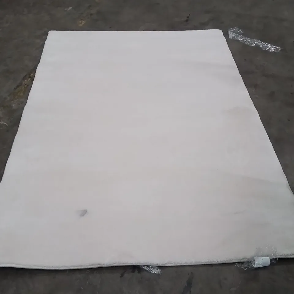 QUALITY DESIGNER AREA RUG - APPROXIMATELY 170X120CM