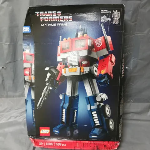 BOXED LEGO TRANSFORMERS OPTIMUS PRIME 10302