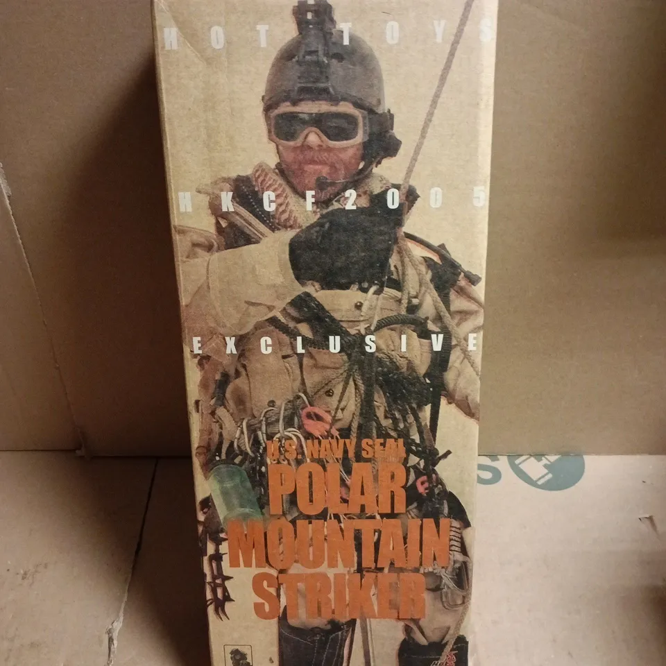 HOT TOYS NAVY SEAL POLAR MOUNTAIN – EXCLUSIVE ACTION FIGURE WITH GEAR 
