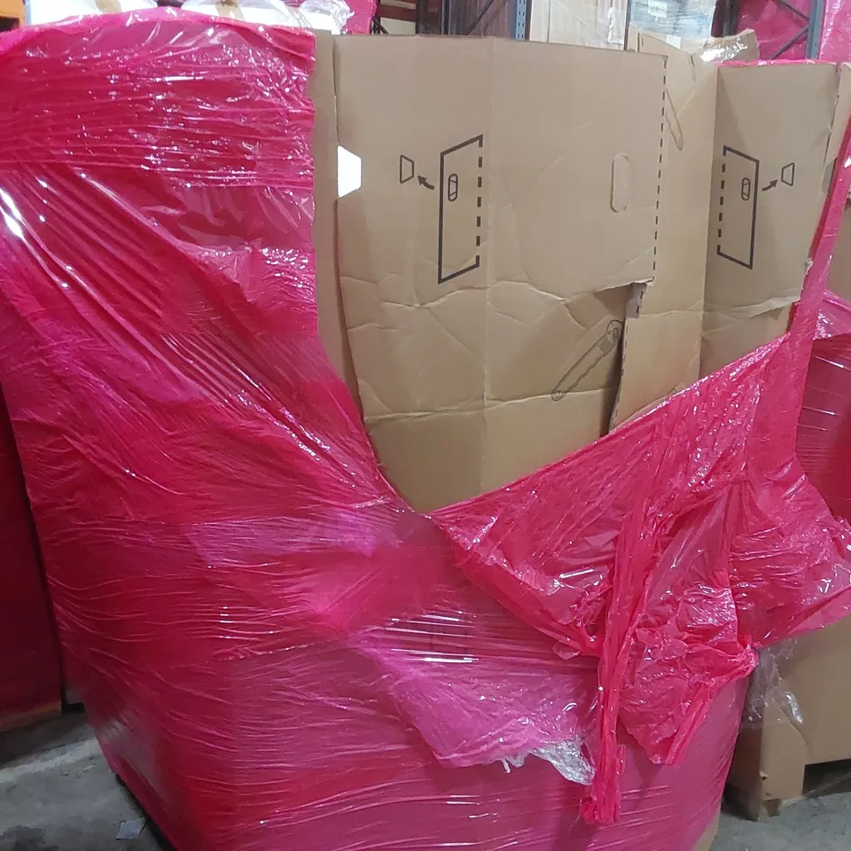 PALLET OF ASSORTED ITEMS INCLUDING: BABY PLAYPEN, SHOWER MIXER SYSTEM, MATTRESS/TOPPER (UNSPECIFIED), WEDGE PILLOW ECT