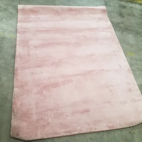 QUALITY DESIGNER AREA RUG - APPROXIMATELY  160X120CM