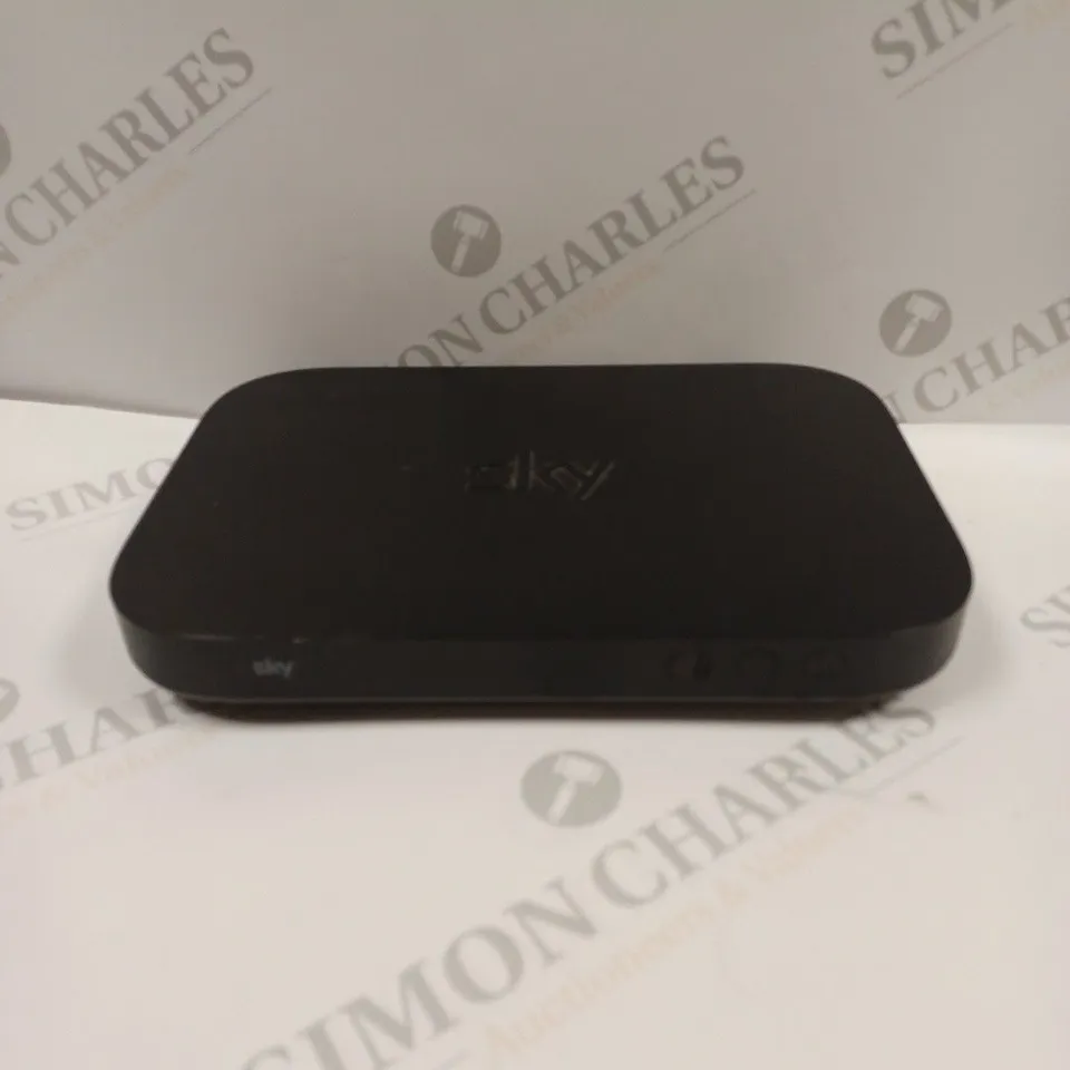 SKY EM150 Q MINI BOX