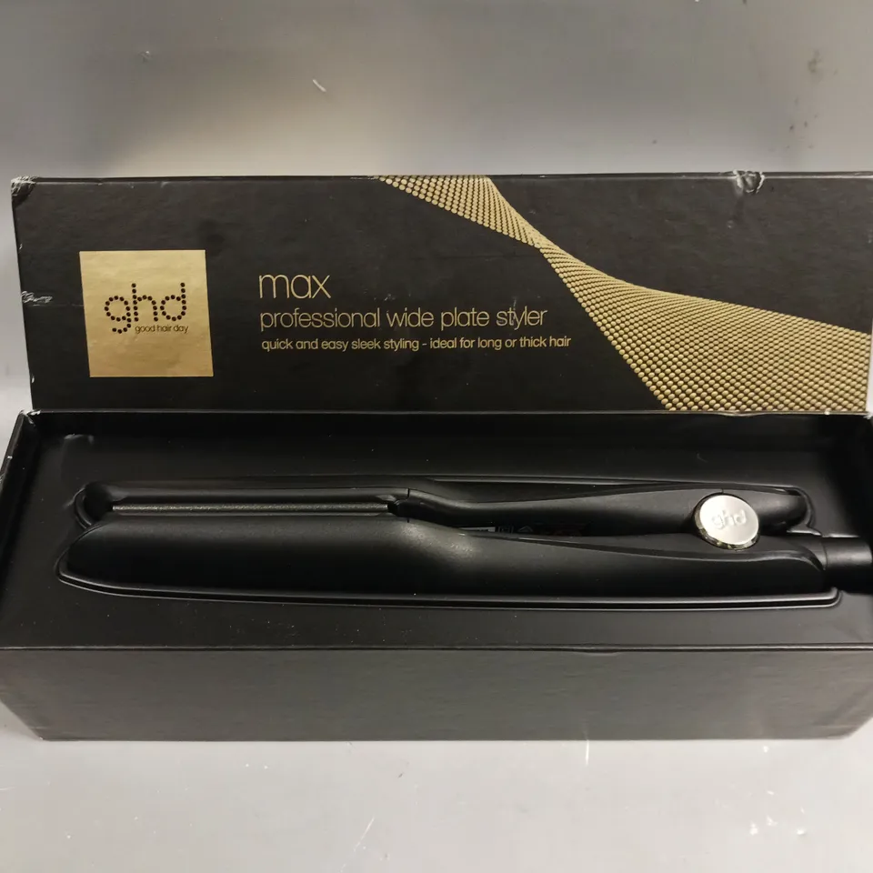 BOXED GHD MAX PROFESSIONAL WIDE PLATE STYLER 