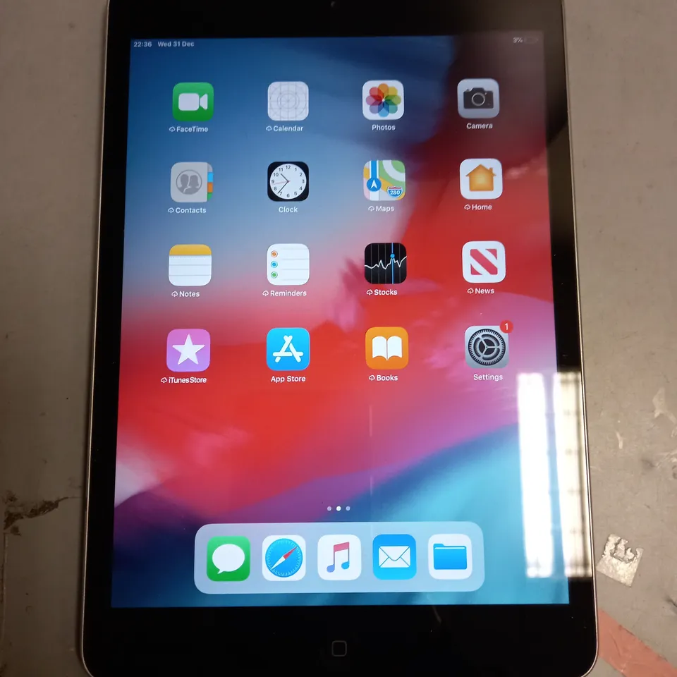 UNBOXED APPLE IPAD MINI 2 GREY 16GB