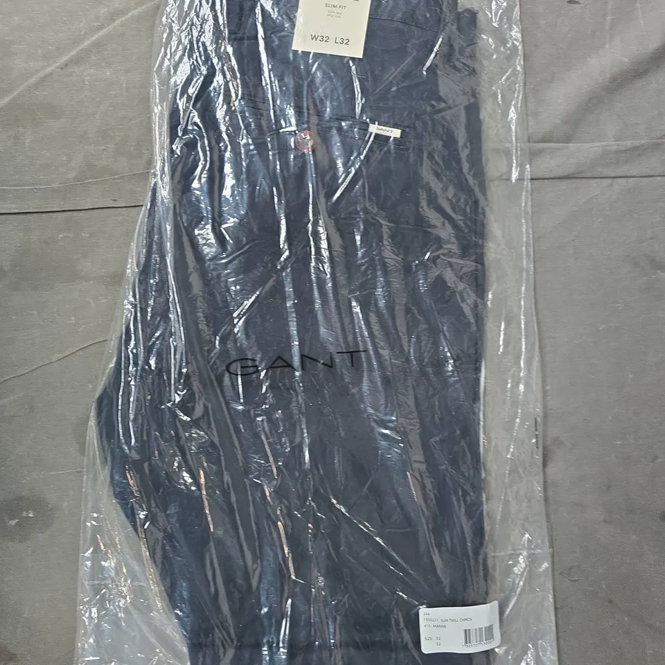 BAGGED GANT SLIM FIT CHINOS IN MARINE SIZE 32/32