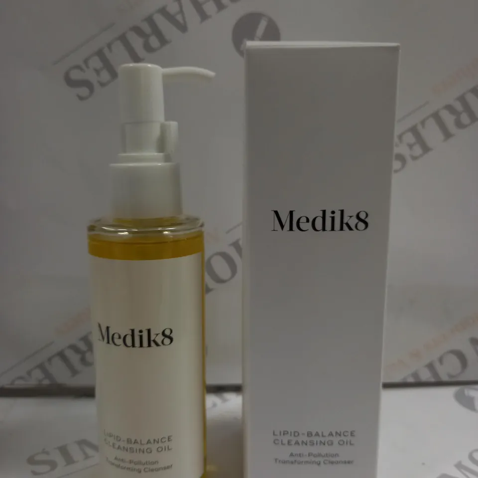 BOXED MEDIK8 LIPID-BALANCE CLEANSING OIL - 140ML
