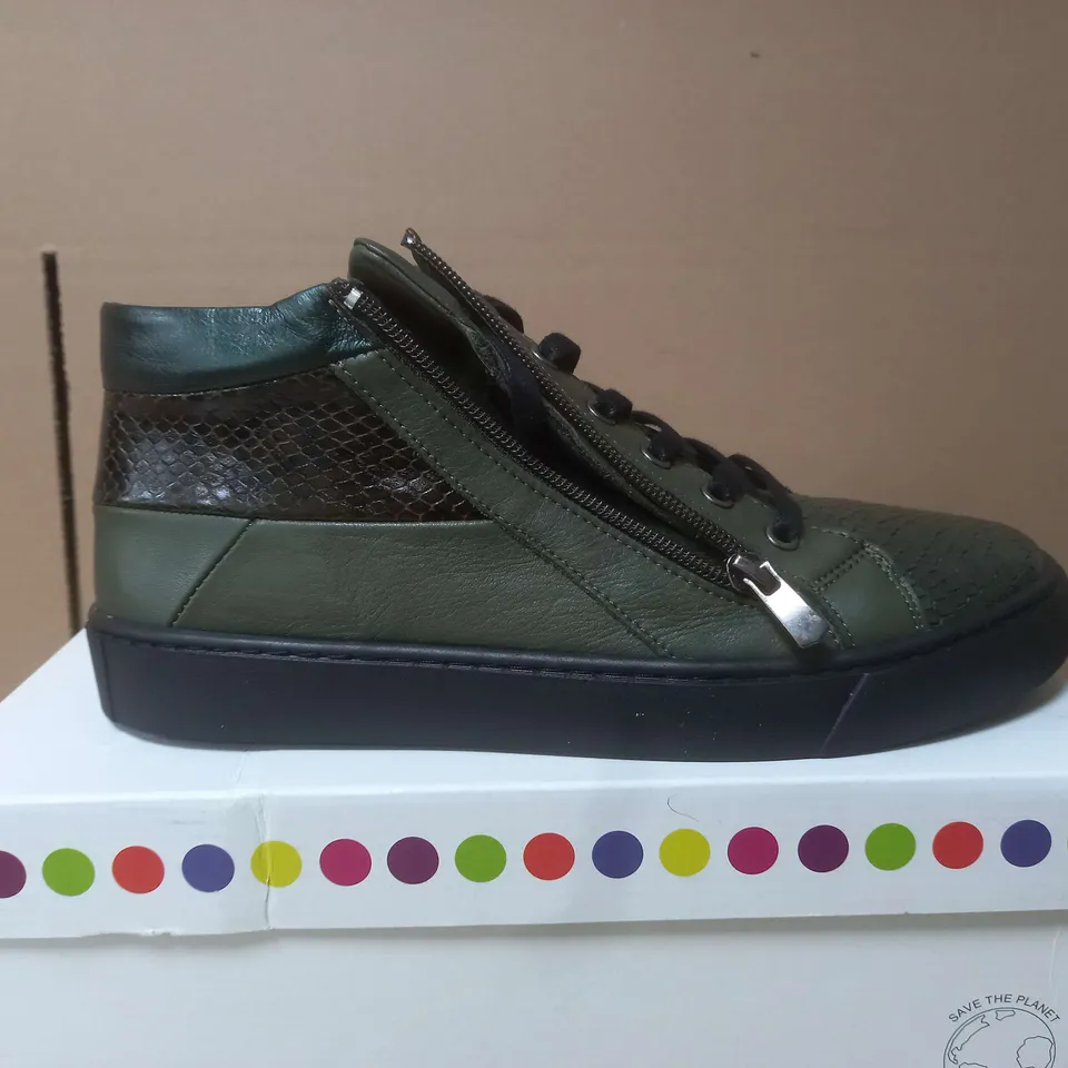 BOXED ADESSO KHAKI HIGH RISE TRAINERS - SIZE 7