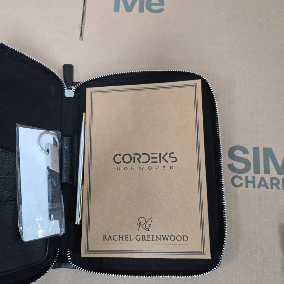 BOX OF APPROXIMATELY 15 ASSORTED ITEMS TO INCLUDE: BOOK AND PEN