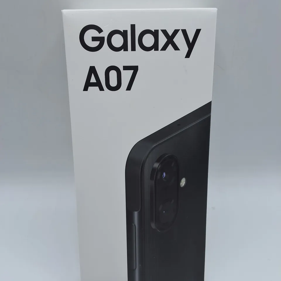 BOXED SAMSUNG GALAXY A07 4/64GB IN BLACK - SM-A075F