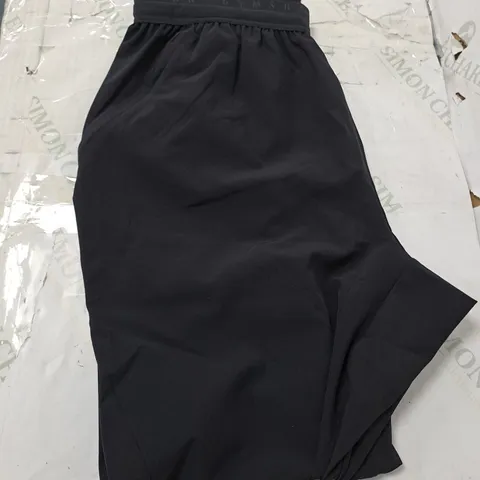 GYMSHARK SPORT RUN PANTS IN BLACK - MEDIUM