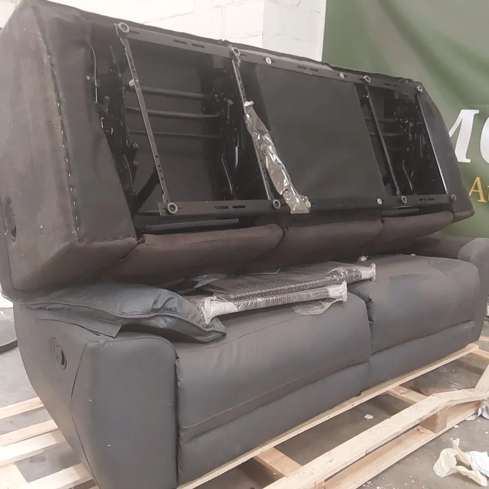 PALLET CONTAINING A LARGE QUANTITY OF ASSORTED SOFA PARTS