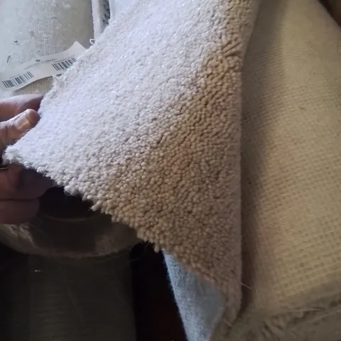 ROLL OF QUALITY LINDALE ELITE MALHAM CARPET // APPROX SIZE: 5 X2.97