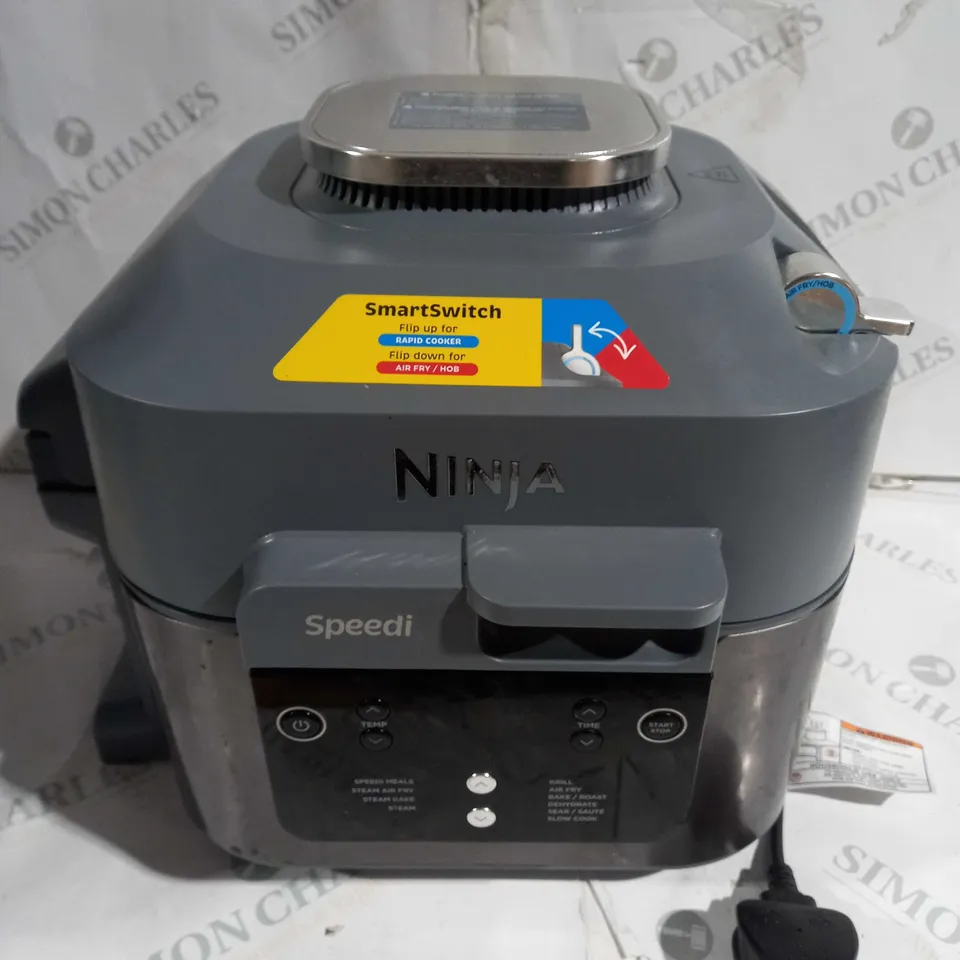 BOXED NINJA SPEEDI 10-IN-1 5.7L RAPID-COOKER & AIR FRYER ON400UK