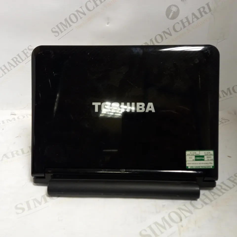 TOSHIBA NB200-11L 10" LAPTOP
