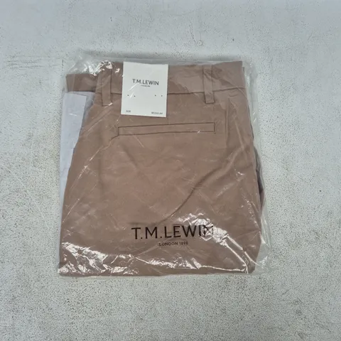 BAGGED T.M. LEWSIN REDDICK LIGHTWEIGHT REGULAR CHINOS IN SAND SIZE 30R