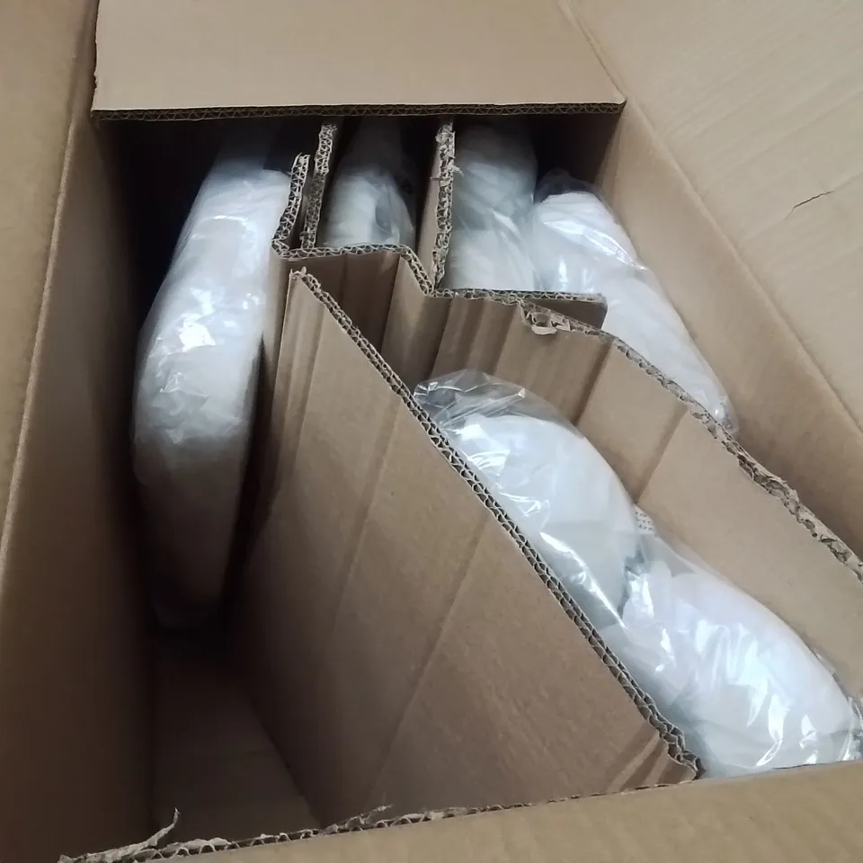 BOXED BRAND NEW APPROXIMATELY 6 SIMPLY BE PHEOBE WIDE SHOES WHITE SIZE 6