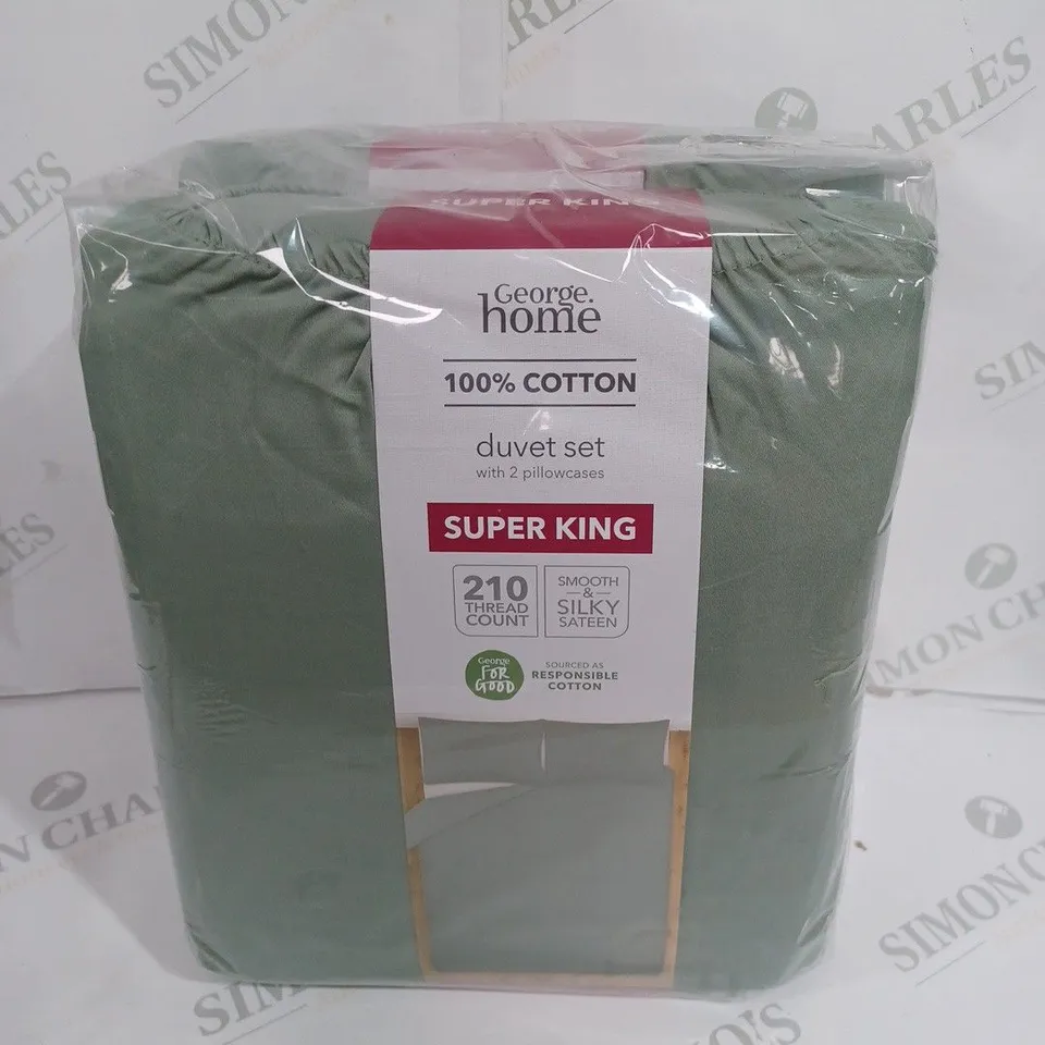 BOX OF APPROX 2 GEORGE HOME 100% COTTON DUVET SET - SUPER KING GREEN