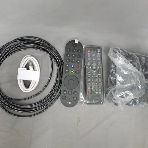 APPROXIMATELY 10 ASSORTED ELECTRICAL ITEMS TO INCLUDE REMOTES AND VARIOUS CABLES