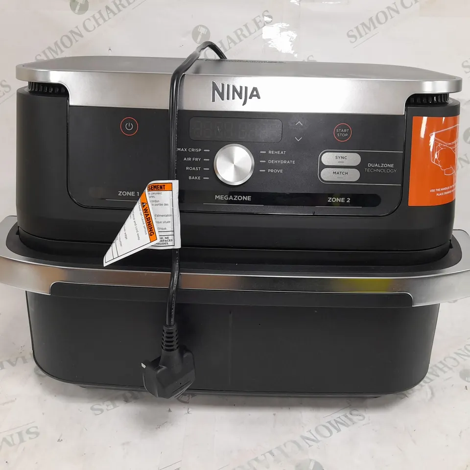 BOXED NINJA 10.4L FOODI FLEXDRAWER DUAL AIR FRYER IN BLACK AF500UK