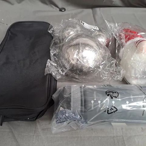 BOX OF APROXIMATELY 12 ASSORTED HOUSEHOLD ITEMS TO INCLUDE BAGS , LIGHTS , WALLPAPER , ETC