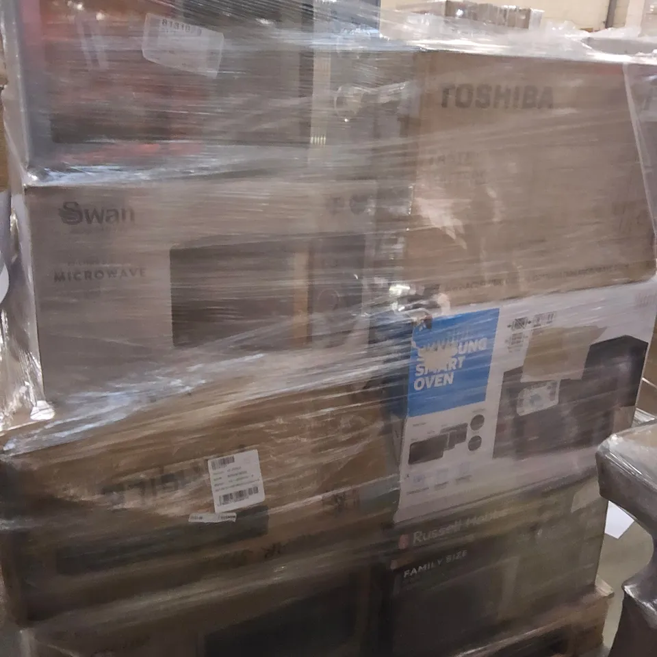 PALLET OF APPROXIMATELY 13 ASSORTED MICROWAVES TO INCLUDE