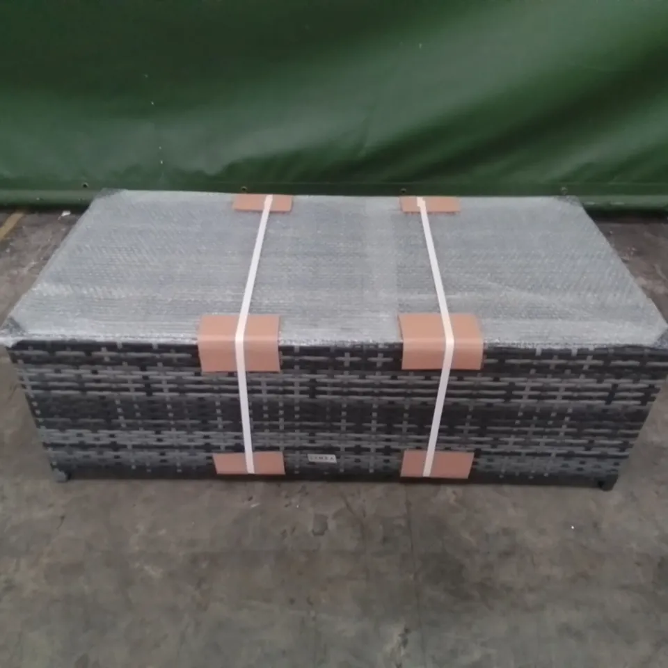 BOXED LINEA 7 PIECE RATTAN SET WITH PE COVER     
