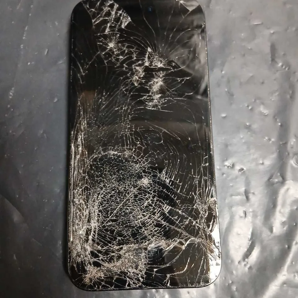APPLE IPHONE WITH TRIPLE CAMERA – CRACKED FRONT & BACK GLASS MODEL UNVERIFIED