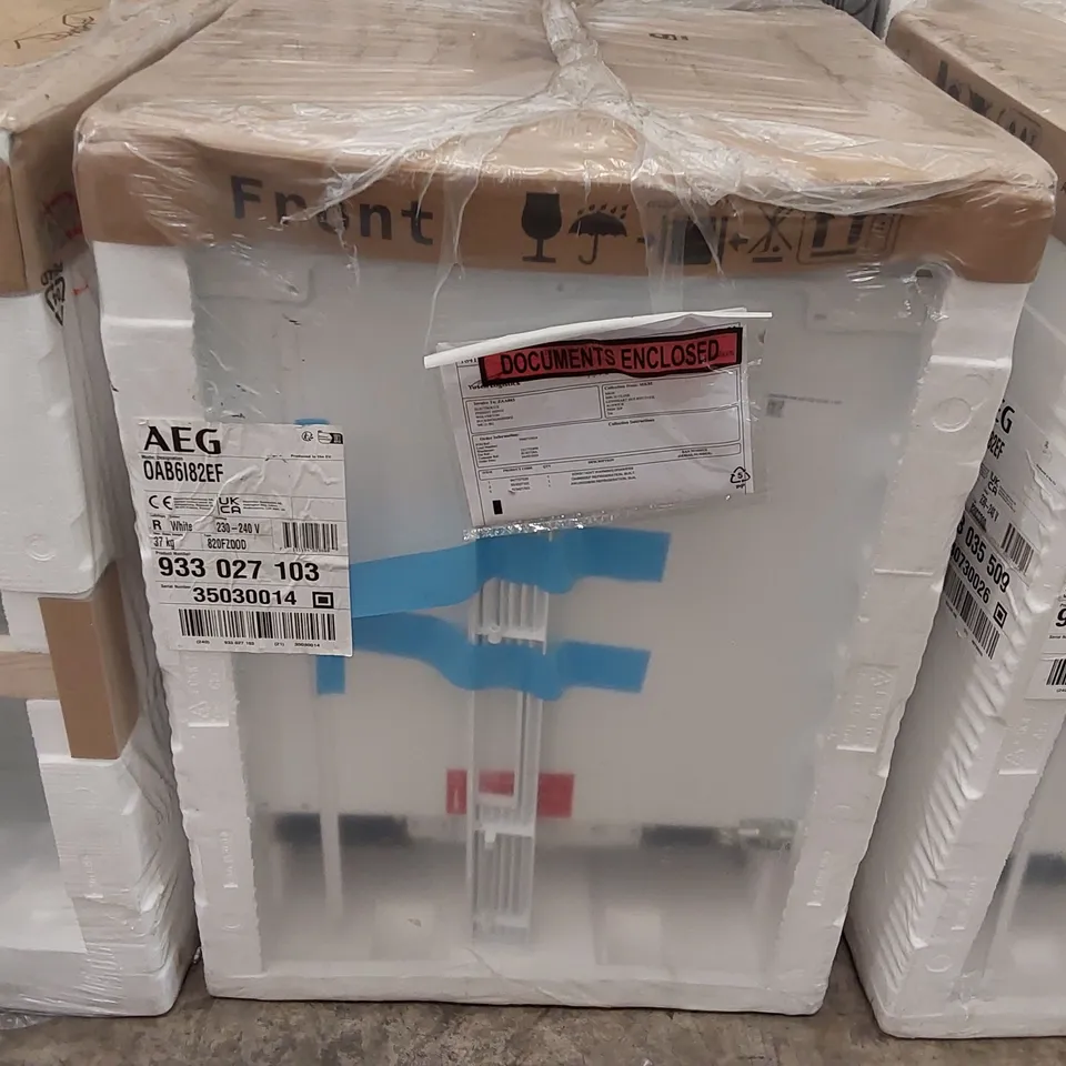 AEG OAB6I82EF 6000 95L CAPACITY INTEGRATED FREEZER - WHITE