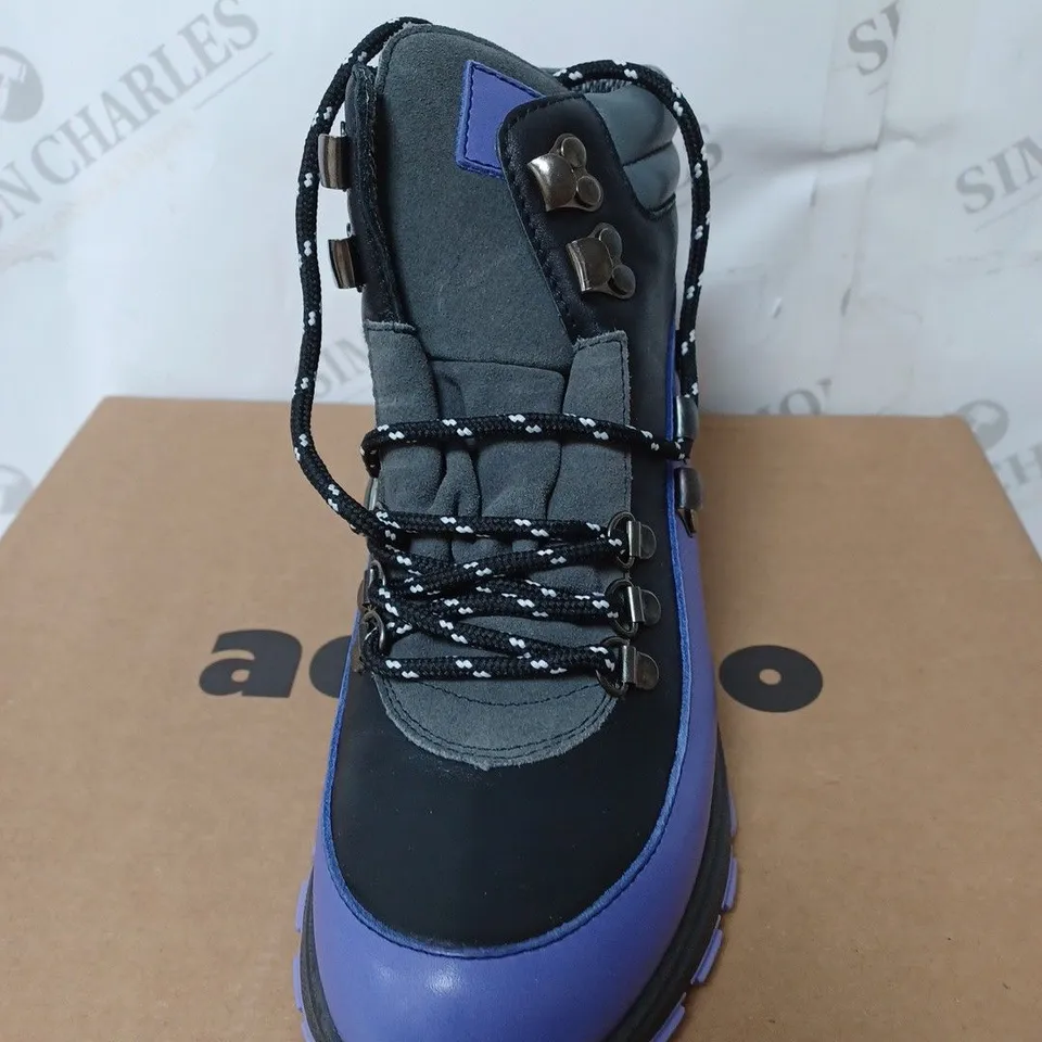 BOXED ADESSO RAINE WATERPROOF BOOTS, BLACK - SIZE 5