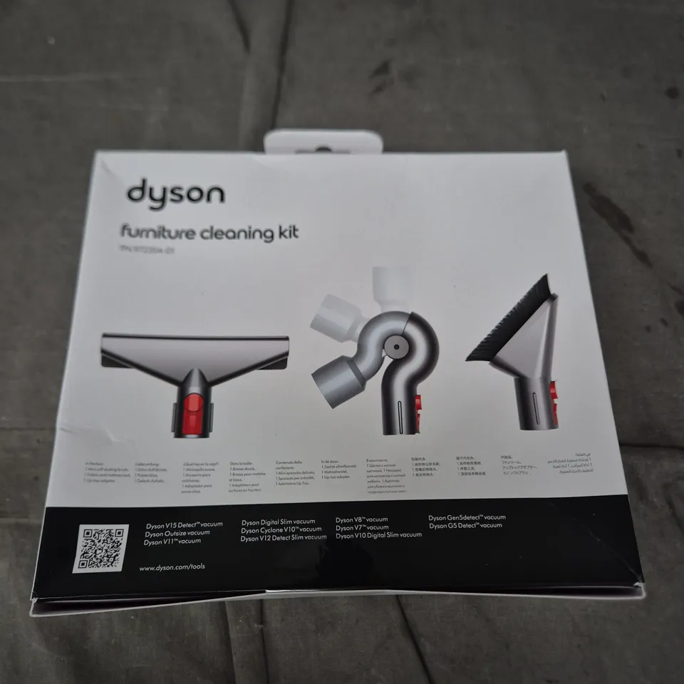 DYSON FURNITURE CLEANING KIT 
