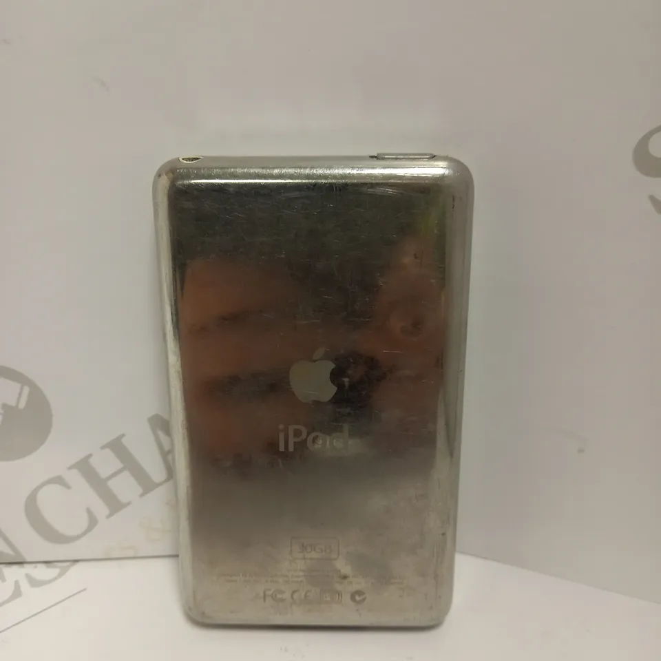 APPLE A1136 IPOD