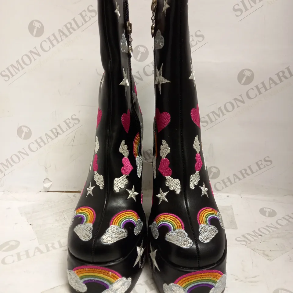 KOI VEGAN EMBROIDERED RAINBOW DESIGN PLATFORM BOOTS UK SIZE 3