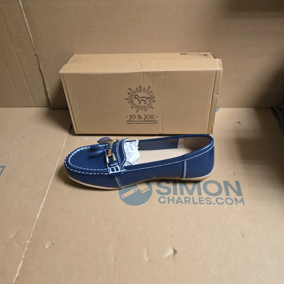 JO & JOE  BLUE LEATHER LOAFERS – UK 7 (BOXED)