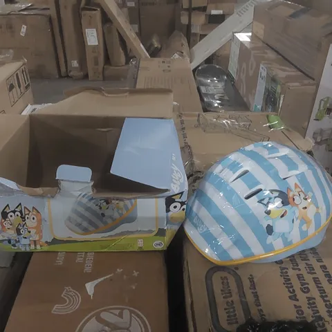 BOXED BLUEY SAFETY HELMET 