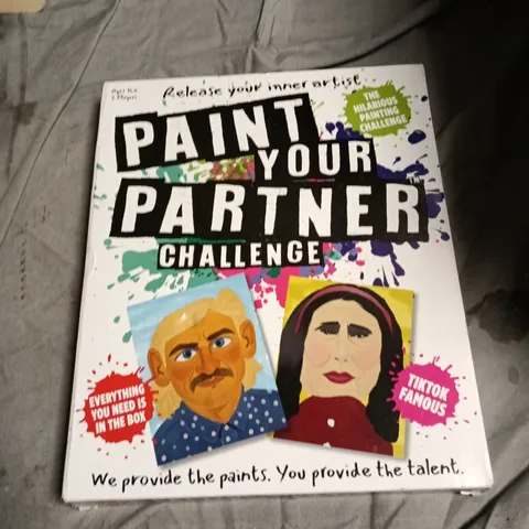 BOX OF APPROXIMATELY 20 ASSORTED TOYS INCLUDING NUMBER PUZZLE , FLYNOVA PRO AND PAINT YOUR PARTNER 