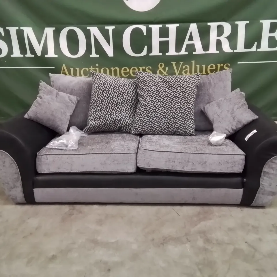 QUALITY DESIGNER FABRIC UPHOLSTERED 3 SEATER LIGHT GREY SOFA