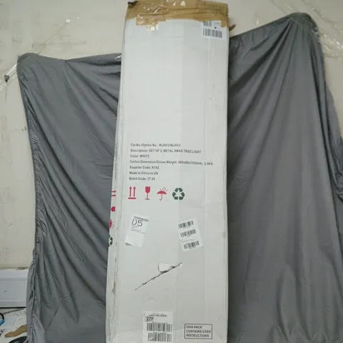 SET OF 2 METAL CHRISTMAS TREE OUTDOOR LIGHTS 