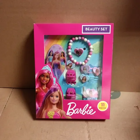 BOXED BARBIE BEAUTY SET – 11 PIECES