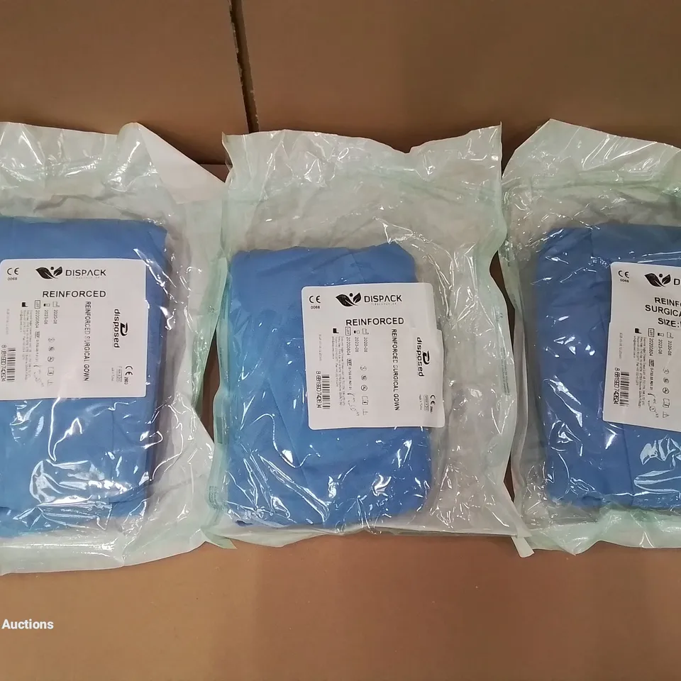 PALLET OF APPROXIMATELY 1,000 ASSORTED BRAND NEW GOWNS TO INCLUDE - DISPACK REINFORCED SURGICAL GOWNS IN SIZE LARGE & MEDCARE LAMINATED GOWNS IN SIZE XL
