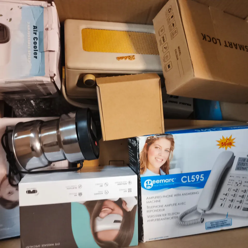 APPROXIMATELY 20 ASSORTED ELECTRICAL ITEMS TO INCLUDE ROBERTS RADIO, CL595 PHONE, AIR COOLER, ETC - COLLECTION ONLY 