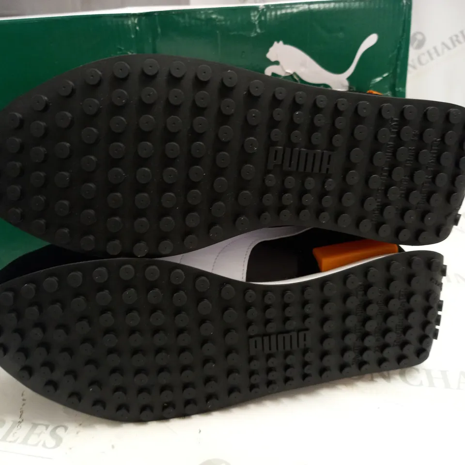 BOXED PAIR OF PUMA RIDER DISPLACED TRAINERS - UK 9