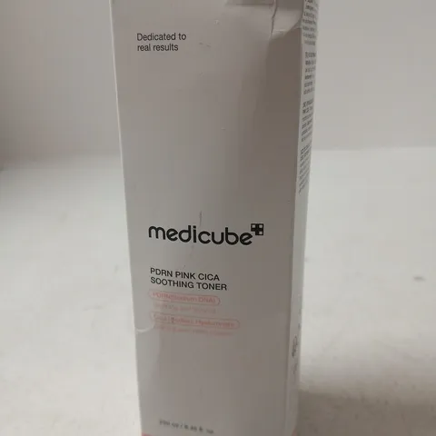 SEALED MEDICUBE PDRN PINK CICA SOOTHING TONER 250ML