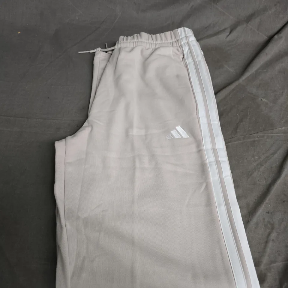 ADIDAS TRACK PANTS – LIGHT GREY WITH WHITE SIDE STRIPES - SIZE M
