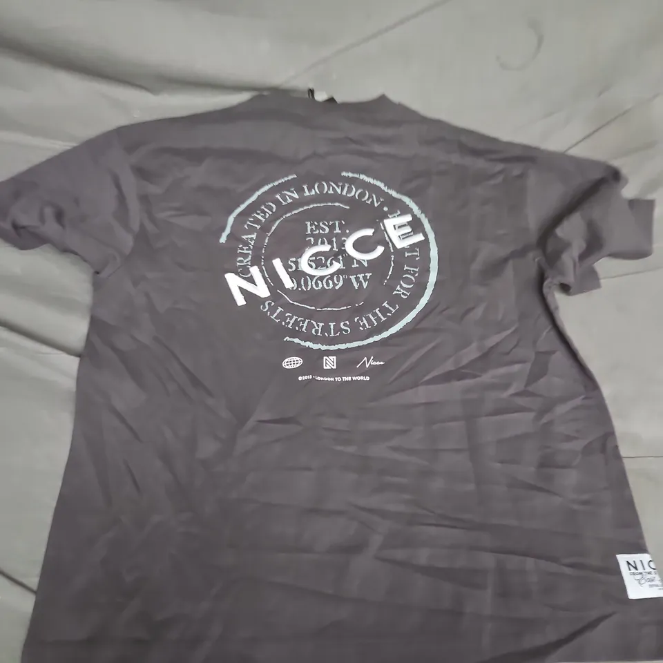 NICCE SCORA T-SHIRT IN COAL - MEDIUM
