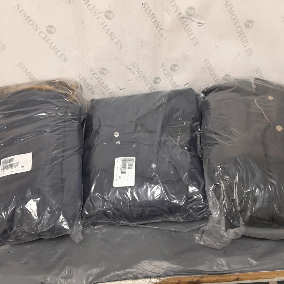 BOX OF APPROXIMATELY 10 ASSORTED BAGGED PIECES OF CLOTHING IN VARIOUS STYLES, SIZES, AND BRANDS 