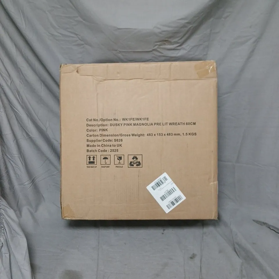 PINK MAGNOLIA PRE LIT WREATH 60 CM