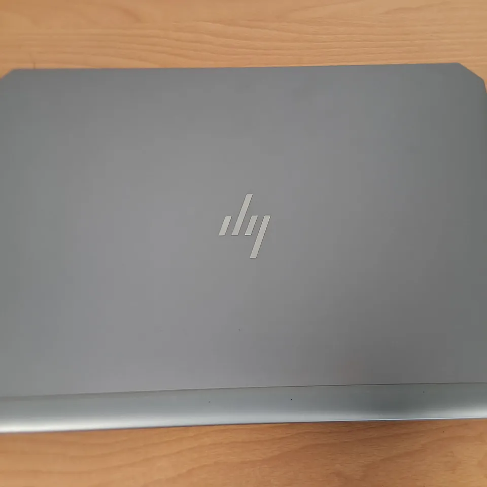UNBOXED HP ZBOOK 15 G5 INTEL I-7 8850H 32GB RAM 512 SSD LAPTOP IN SILVER