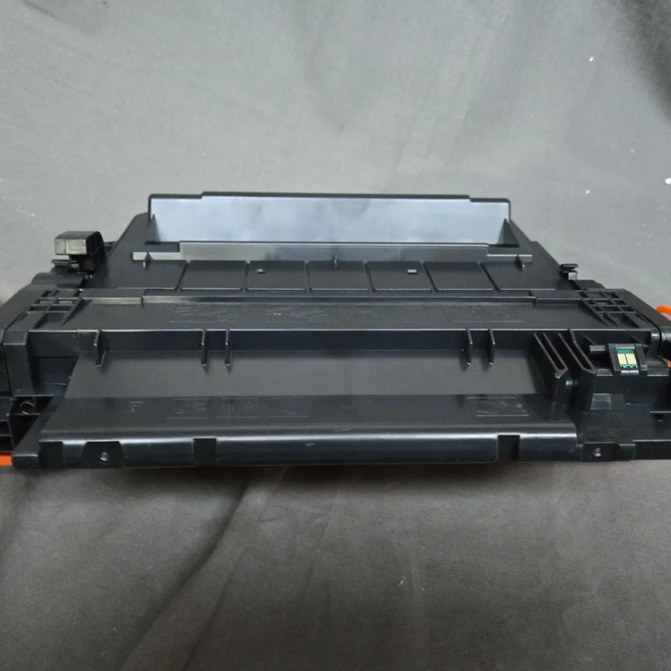 TONER CARTRIDGE 