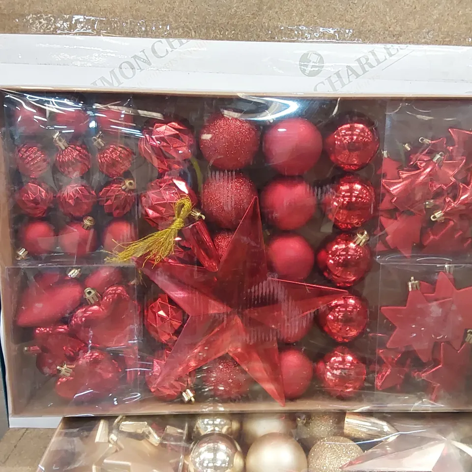 LOT OF APPROXIMATELY 8X 60PCS BRAND NEW BAUBLES SETS, 3X 6PCS BRAND NEW WINNIE THE POOH BAUBLES (3 ITEMS)