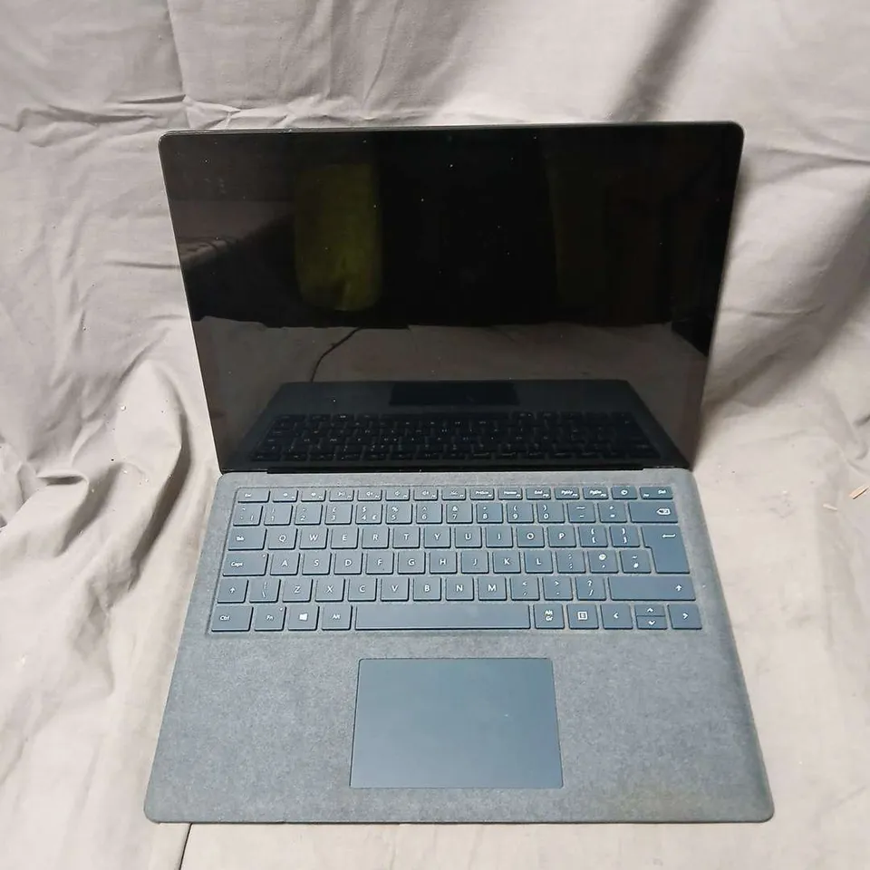 MICROSOFT SURFACE 1769 LAPTOP – BLUE/GREY, CRACKED DISPLAY